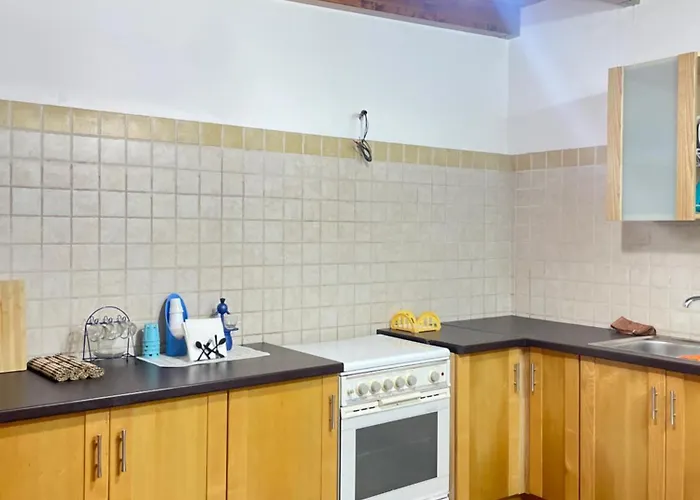 בית נופש Sara *